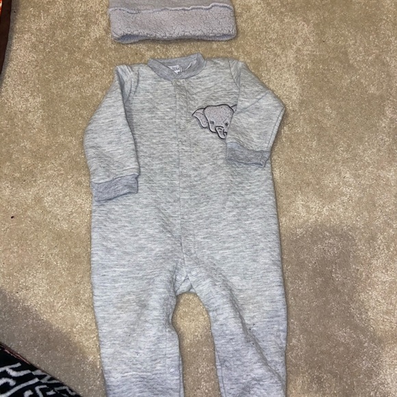 Baby onesie with hat - Picture 7 of 8